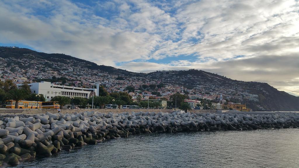 Edificio Charles 206 Apartment Funchal  Bagian luar foto